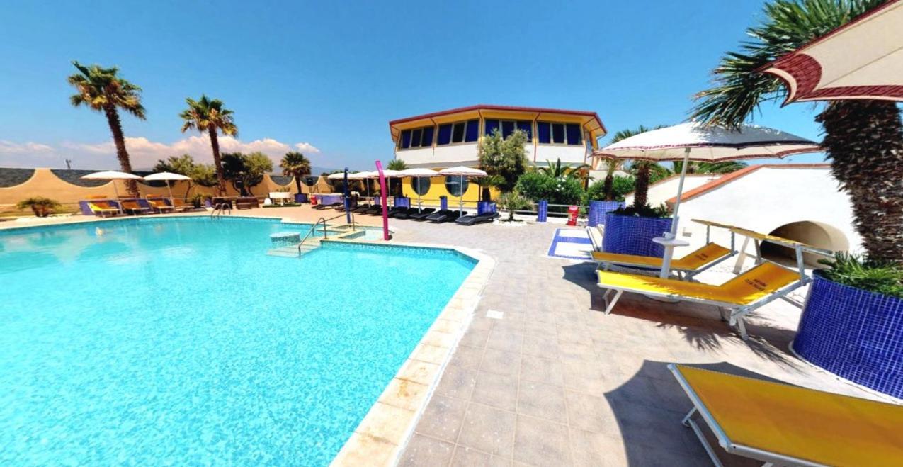 Nirvana Club Village Botricello Esterno foto